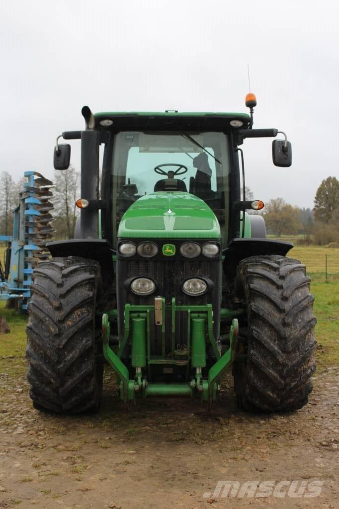 John Deere 8245 R Traktörler