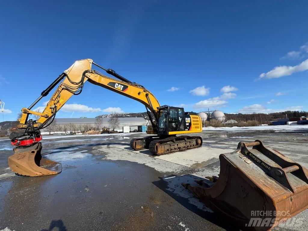 CAT 330FL Paletli ekskavatörler