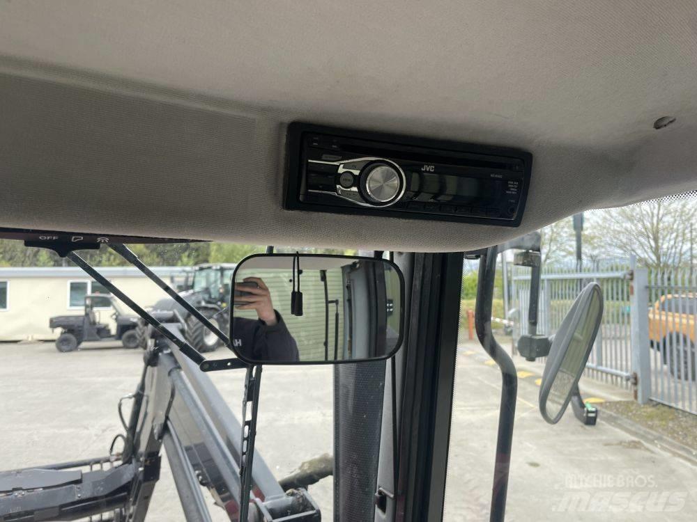 Valtra A 83 Traktörler