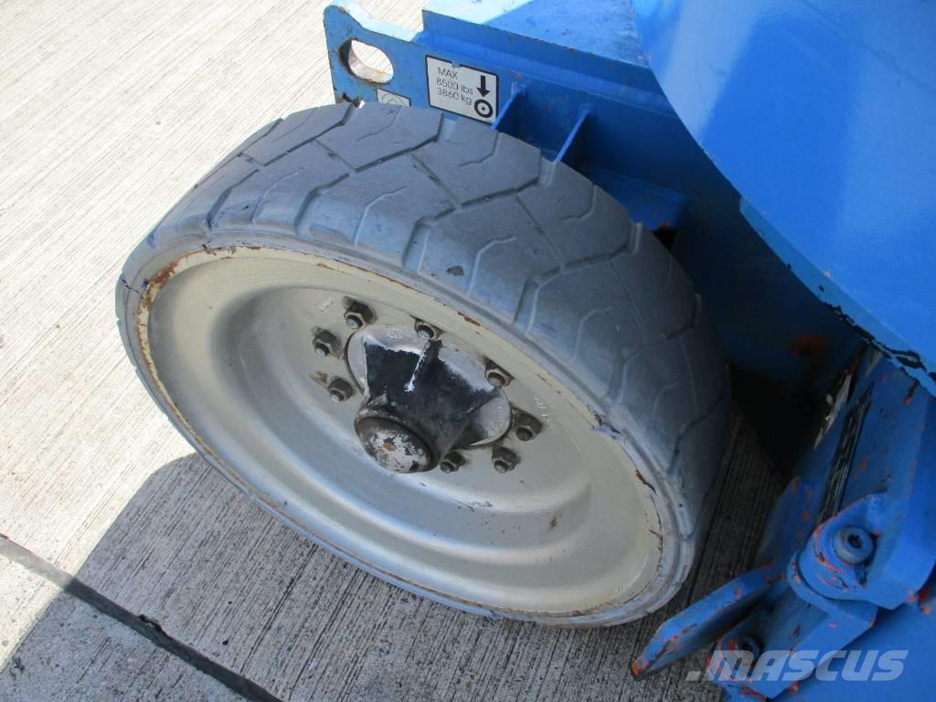 JLG E300 AJP (180) Kompakt kendinden tahrikli personel platformları