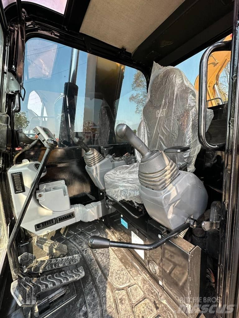 CAT 308E2 Paletli ekskavatörler