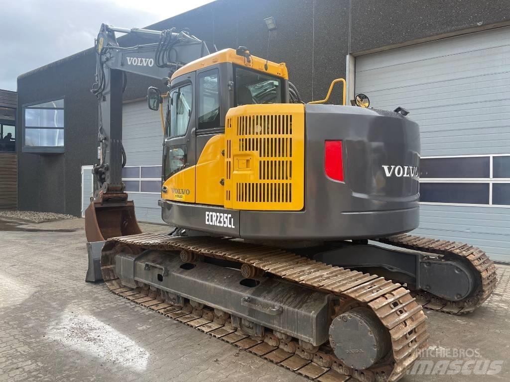 Volvo ECR235C Paletli ekskavatörler