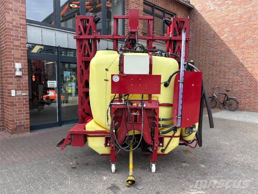 Hardi Master 1200 Çekilir pülverizatörler