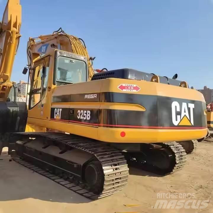 CAT CAT323B Midi ekskavatörler 7 - 12 t