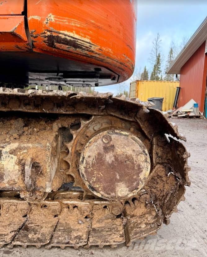 Hitachi EX 135 USR Paletli ekskavatörler