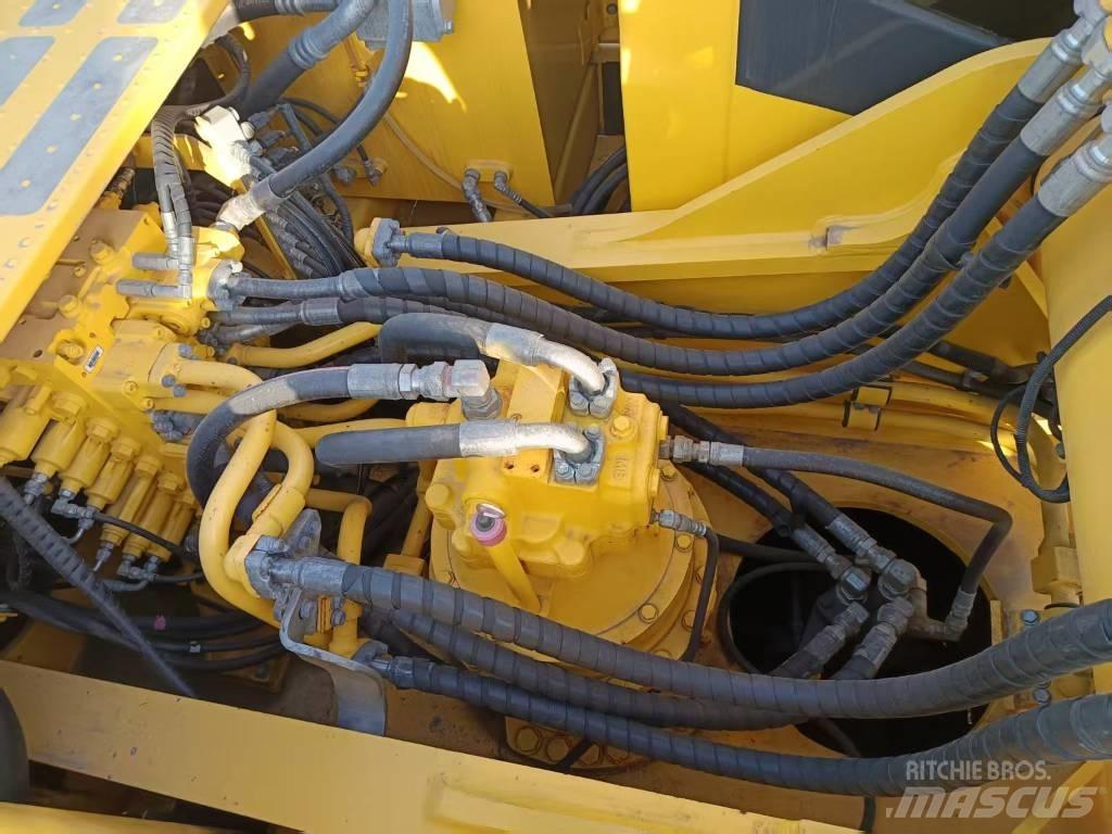 Komatsu PC360 Paletli ekskavatörler