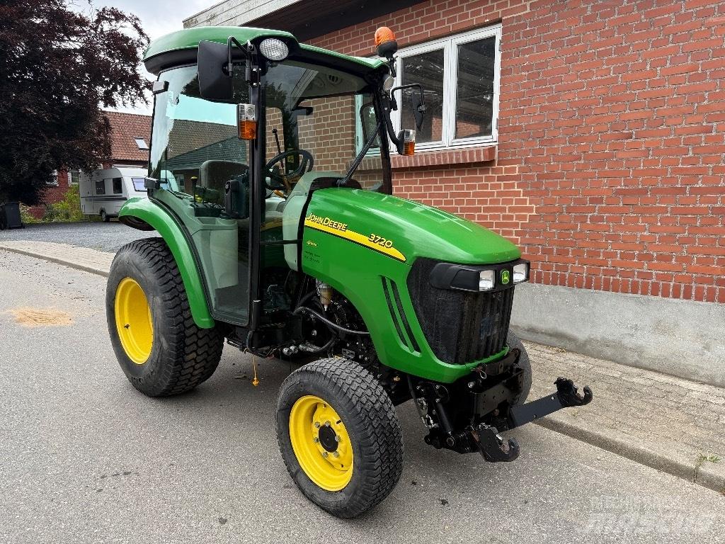 John Deere 3720 Traktörler