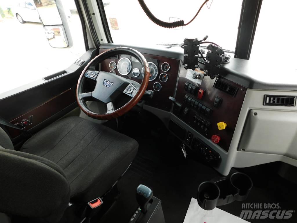 Western Star 5700 XE Çekiciler