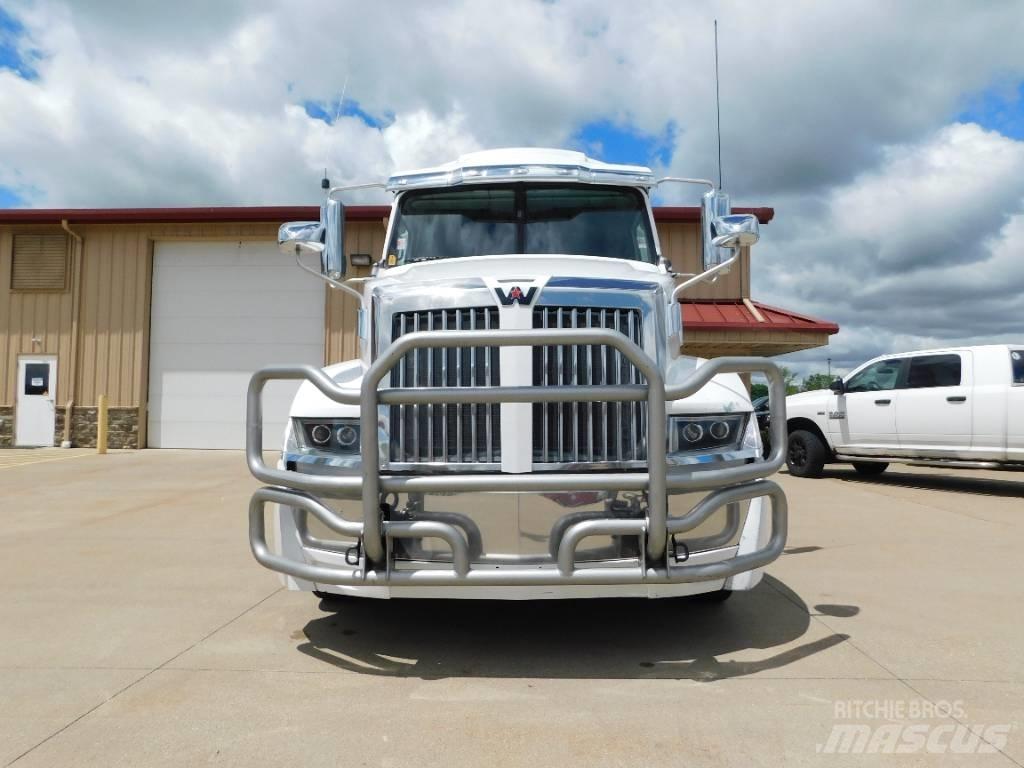 Western Star 5700 XE Çekiciler