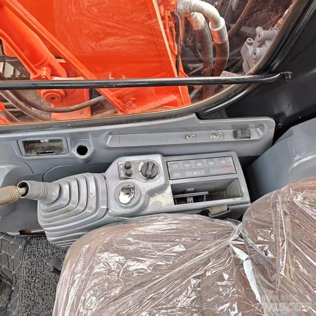 Hitachi EX 120 Paletli ekskavatörler