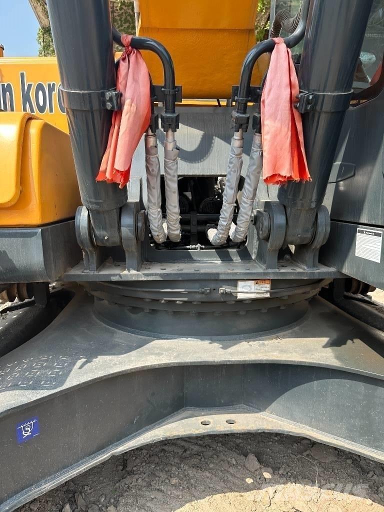 Hyundai 305LC-9S Paletli ekskavatörler