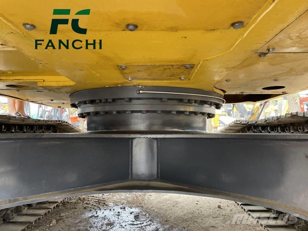 Komatsu PC 240 LC Paletli ekskavatörler