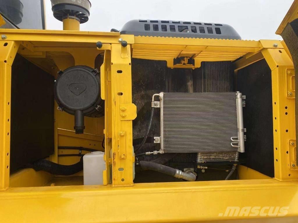 Komatsu PC 240 Paletli ekskavatörler