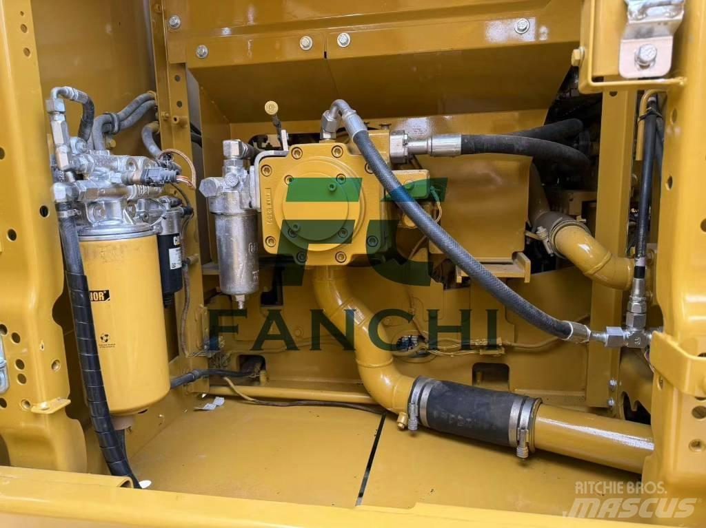 CAT 320 Paletli ekskavatörler