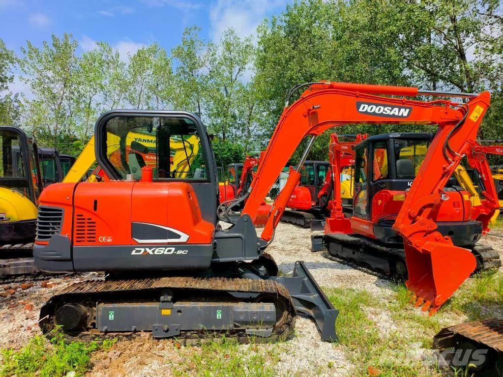 Doosan DX 60 Paletli ekskavatörler