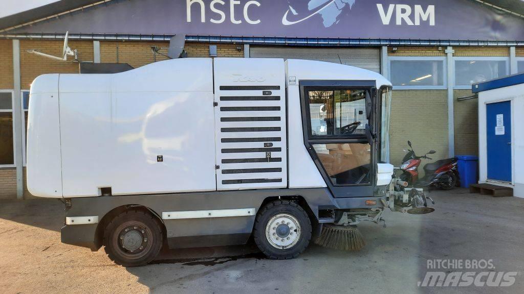 Ravo 530ST Cadde süpürücüler