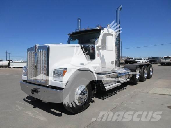 Kenworth W990 Çekiciler