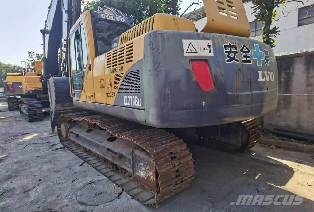 Volvo EC 210 B LC Paletli ekskavatörler