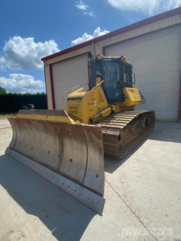 Komatsu D61PX24 Paletli dozerler