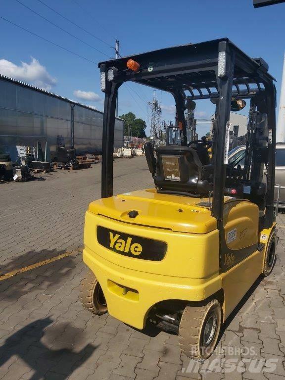 Yale ERP25VL Elektrikli forkliftler