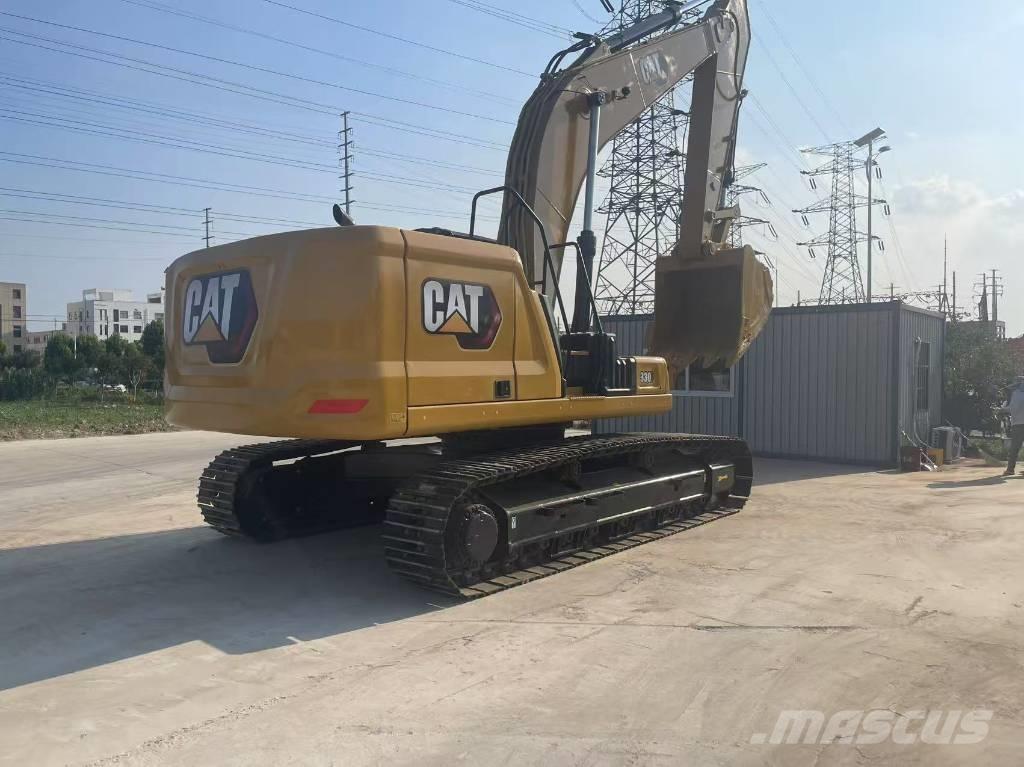 CAT 330 Paletli ekskavatörler