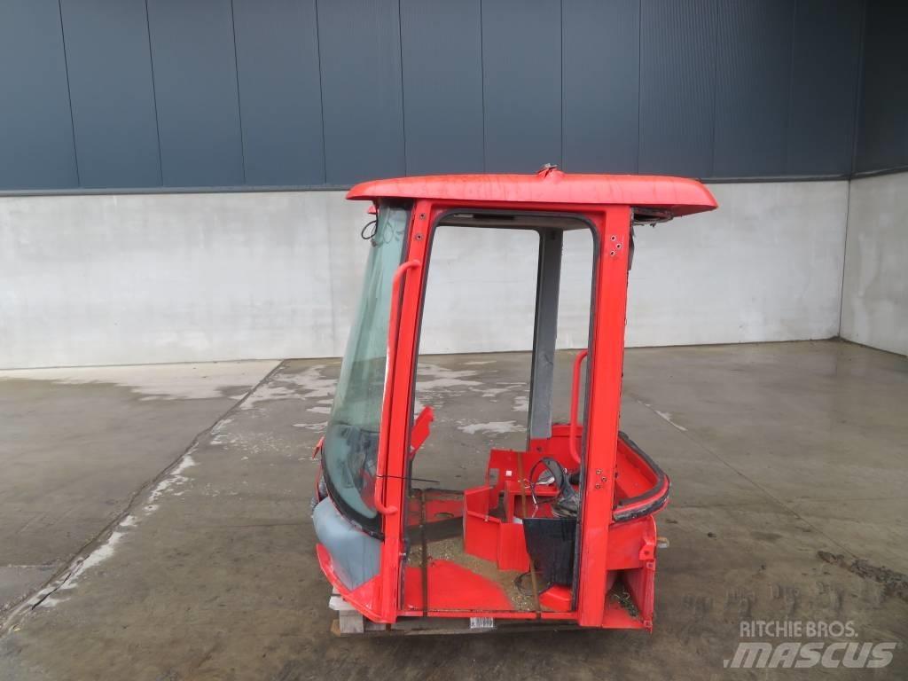 Volvo L 30 B / L 35 Kabin