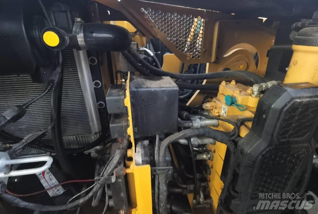 CAT 310 Paletli ekskavatörler