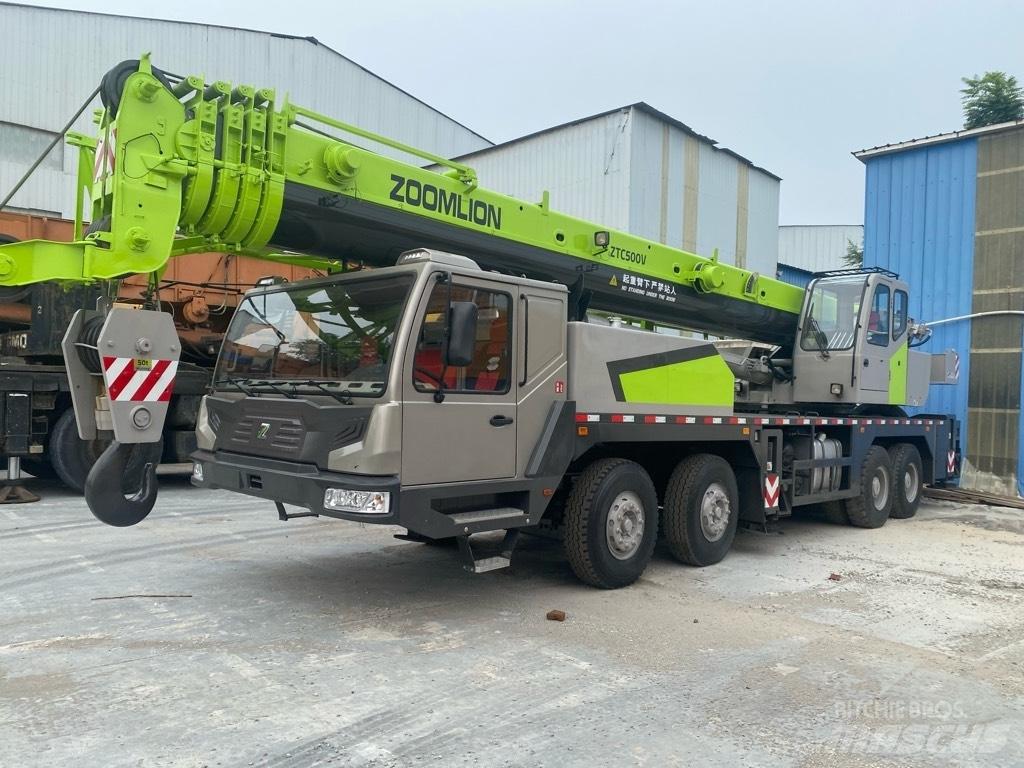 Zoomlion QY50V Yol-Arazi Tipi Vinçler (AT)