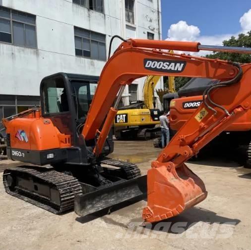 Doosan DH60-7 Mini ekskavatörler, 7 tona dek