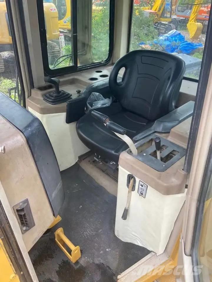 CAT D5M Paletli dozerler