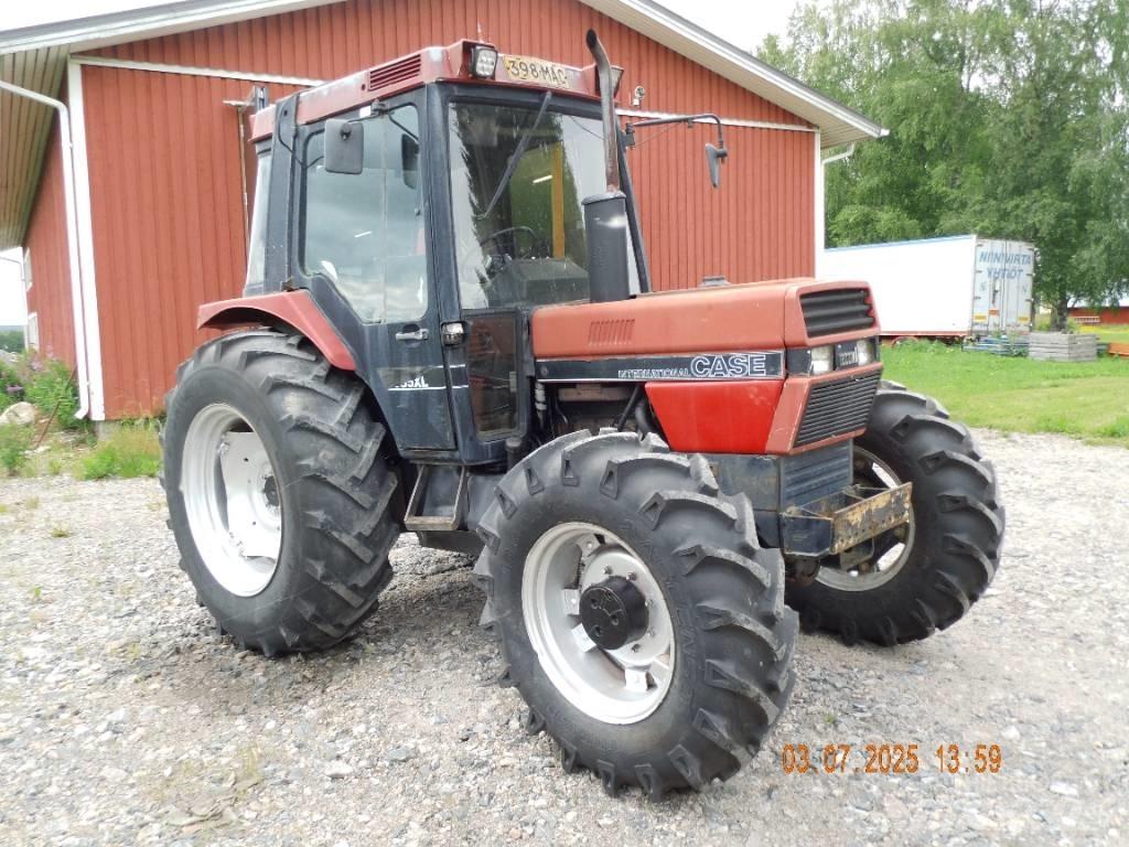 Case IH 685 XL Traktörler