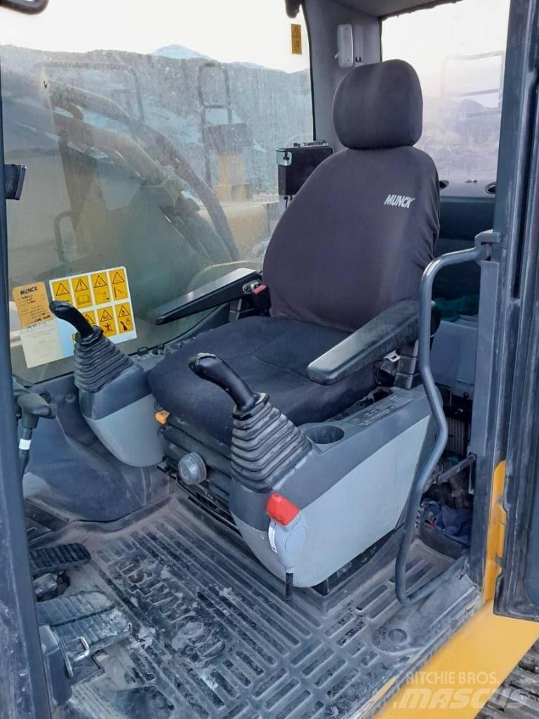 Komatsu PC390LC-8 Paletli ekskavatörler