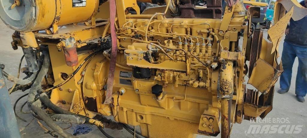 John Deere 6081 AF Motorlar