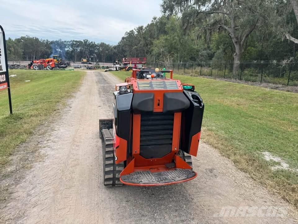 Ditch Witch SK 800 Skid steer loderler
