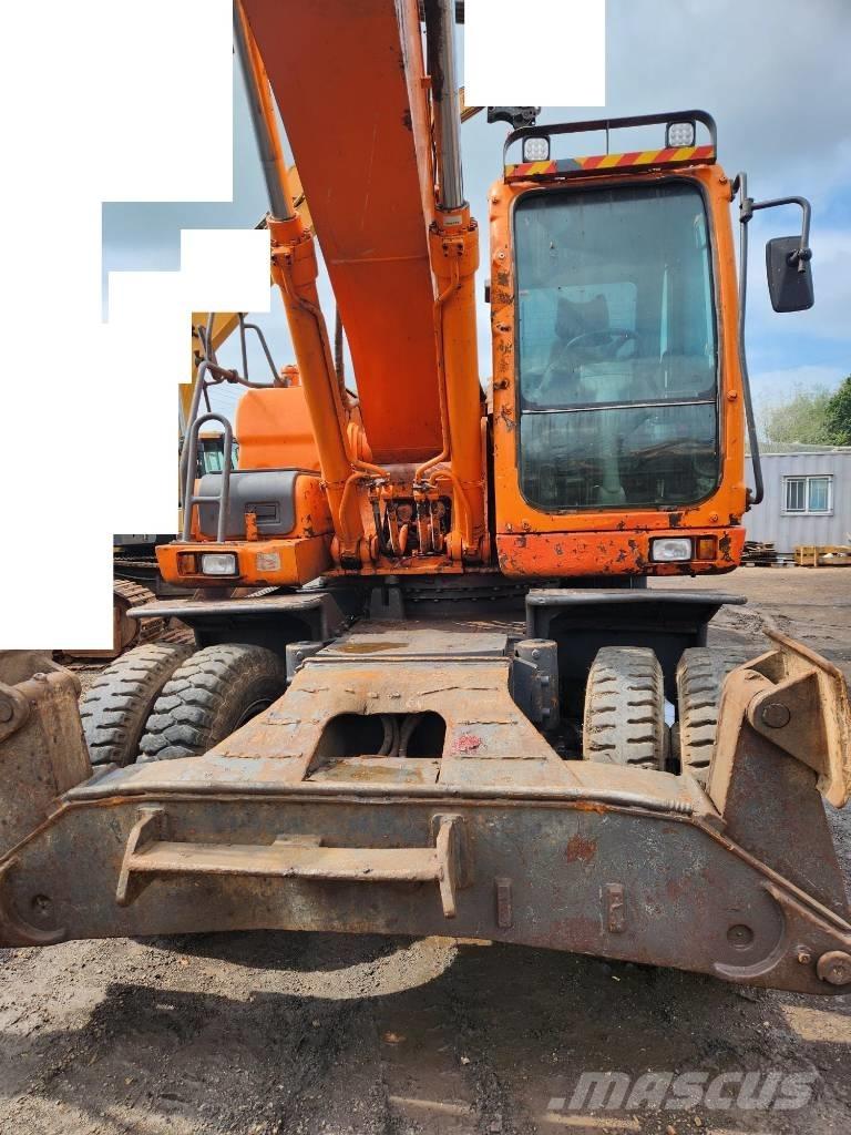 Doosan DX 210WA Lastik tekerli ekskavatörler