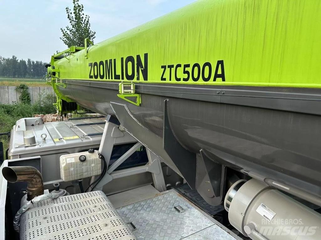 Zoomlion ZTC500A Yol-Arazi Tipi Vinçler (AT)