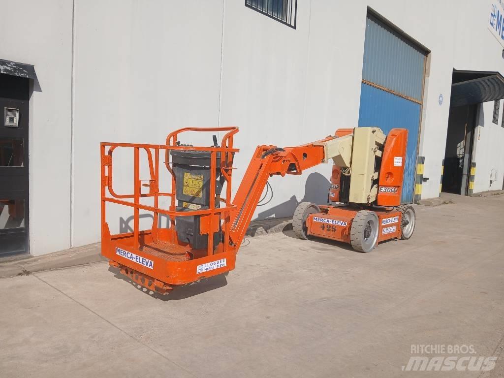 JLG E 300 AJ Körüklü personel platformları