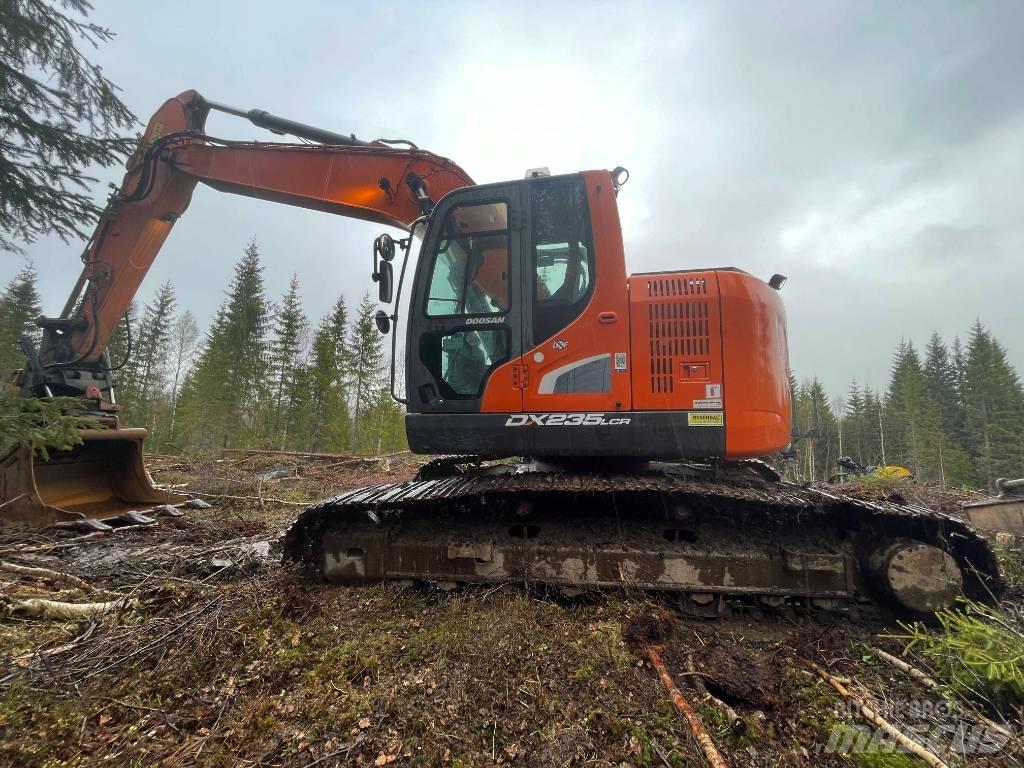 Doosan DX 235 LCR-5 Paletli ekskavatörler