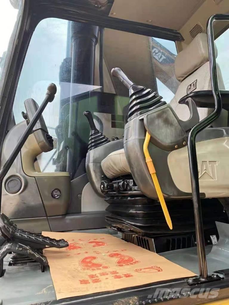 CAT 336 D Paletli ekskavatörler