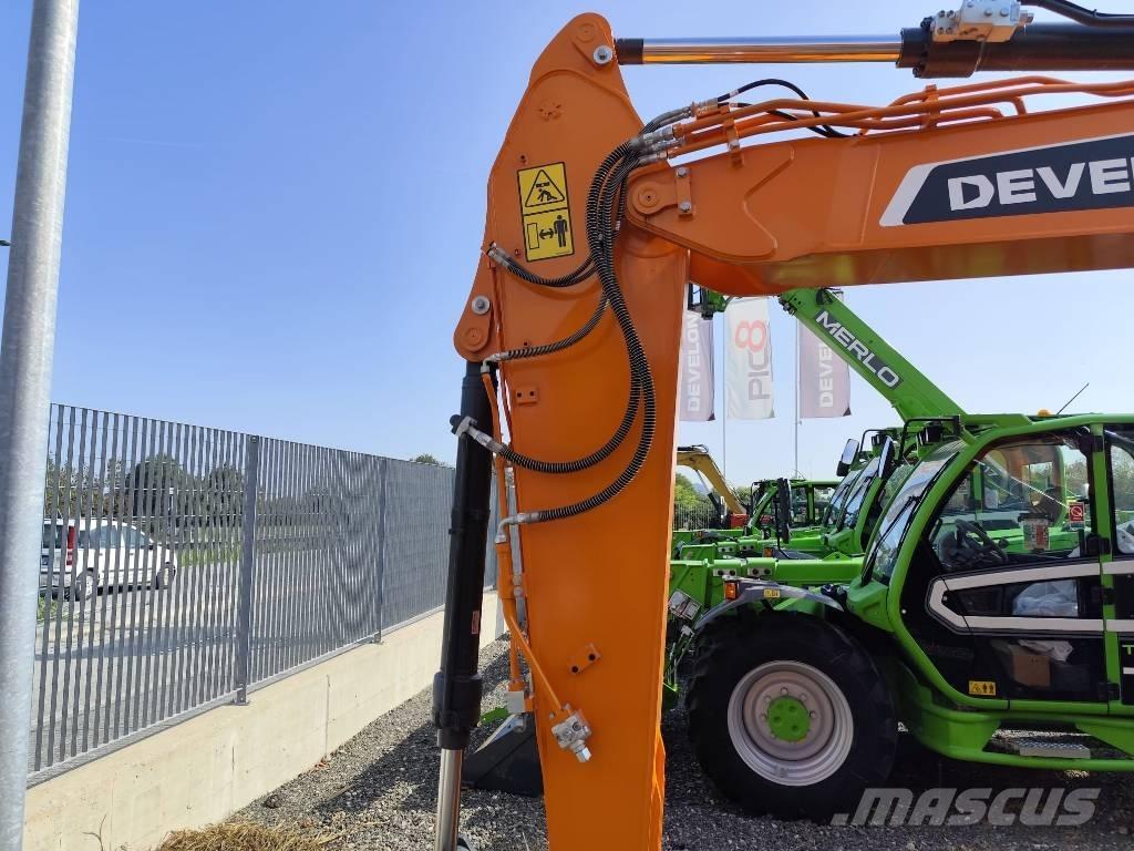 Develon DX 140 LCR-7 Paletli ekskavatörler