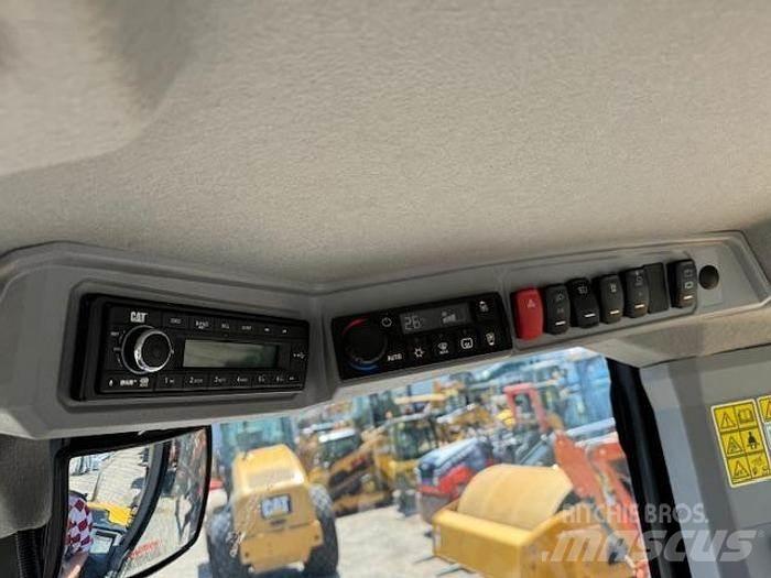 CAT 908 Tekerlekli yükleyiciler