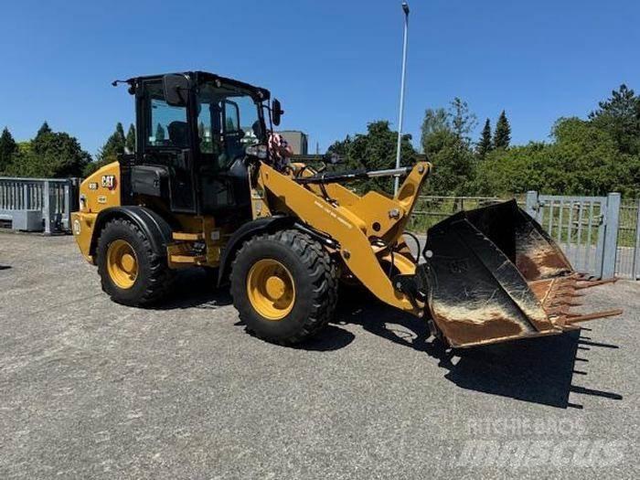 CAT 908 Tekerlekli yükleyiciler