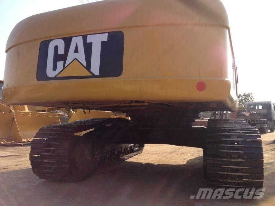 CAT 325 D L Paletli ekskavatörler