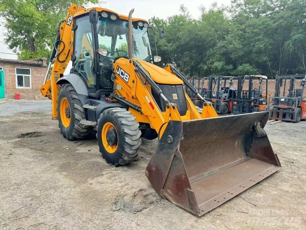JCB 3 CX Lastik tekerli ekskavatörler