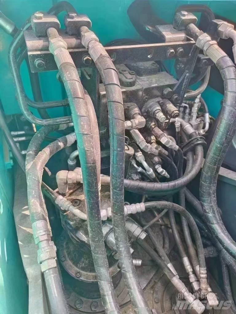 Kobelco SK 140 LC Paletli ekskavatörler