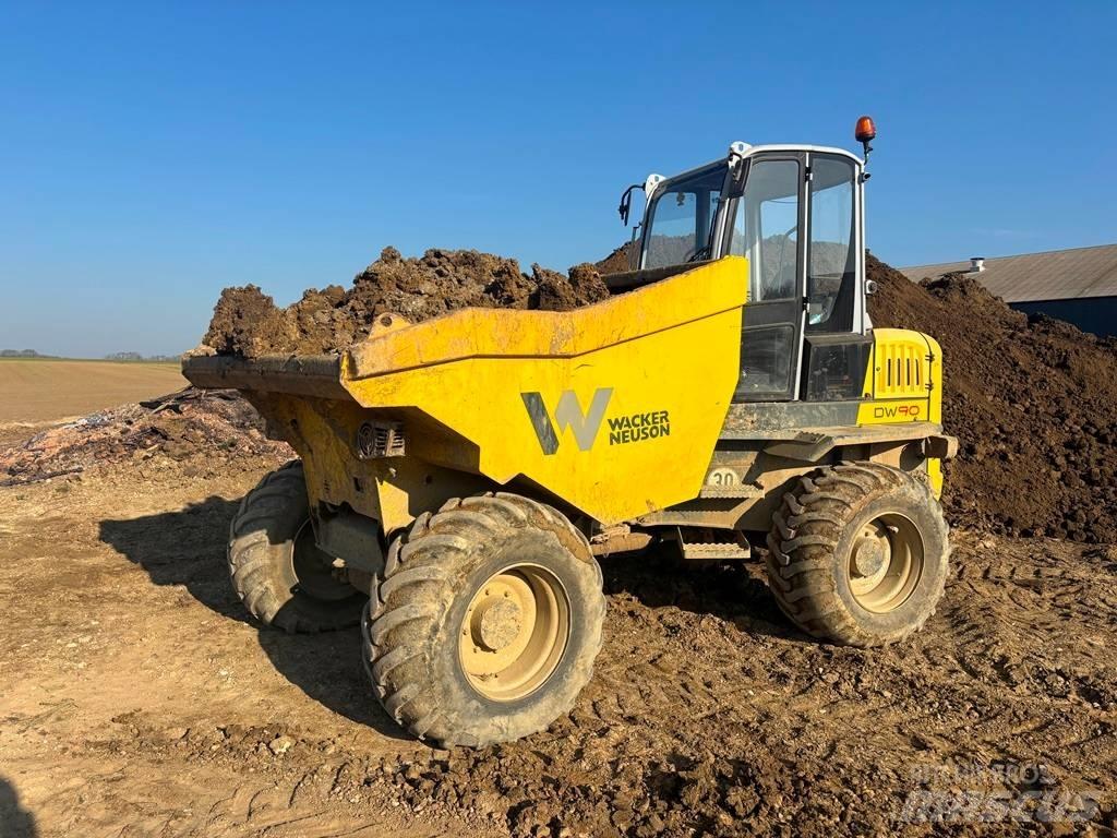 Wacker Neuson DW 90 Belden kirma kamyonlar