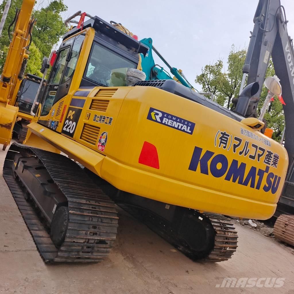 Komatsu PC 220-8 Paletli ekskavatörler