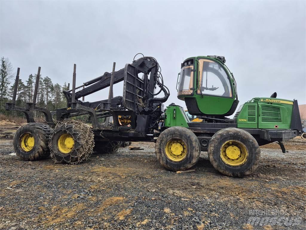 John Deere 1210E Tomruk yükleyici traktörler