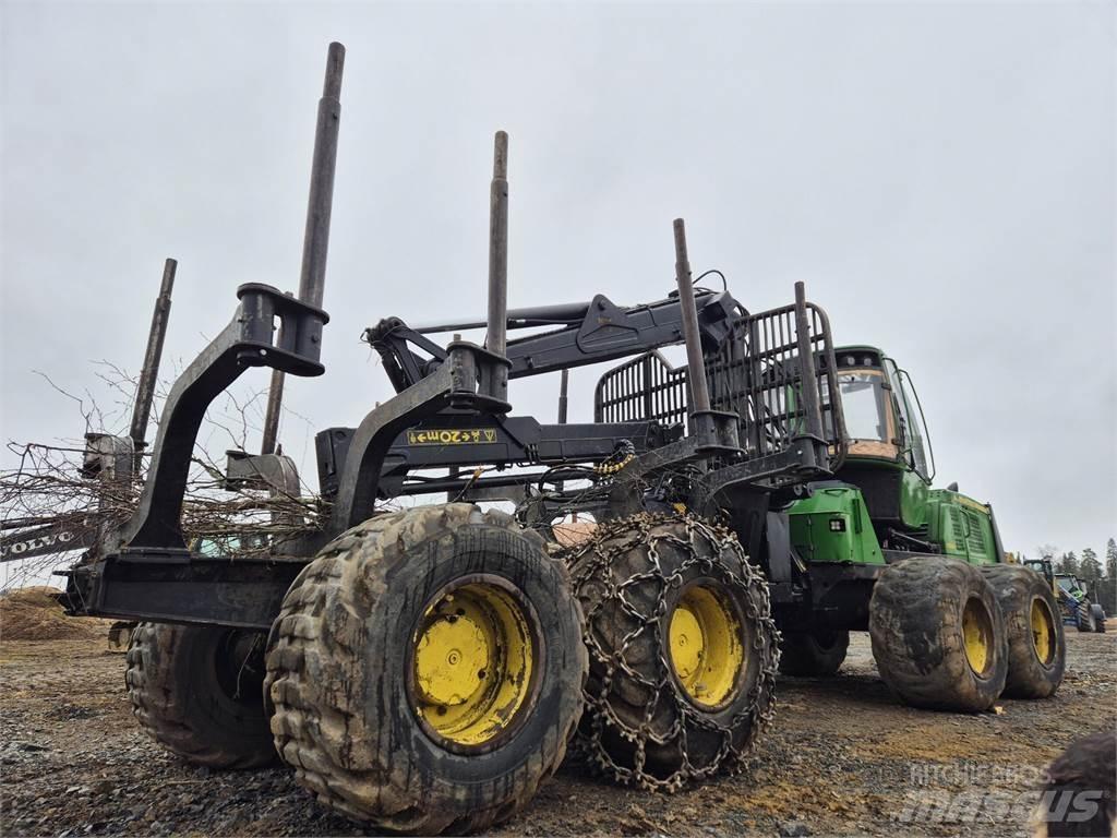John Deere 1210E Tomruk yükleyici traktörler
