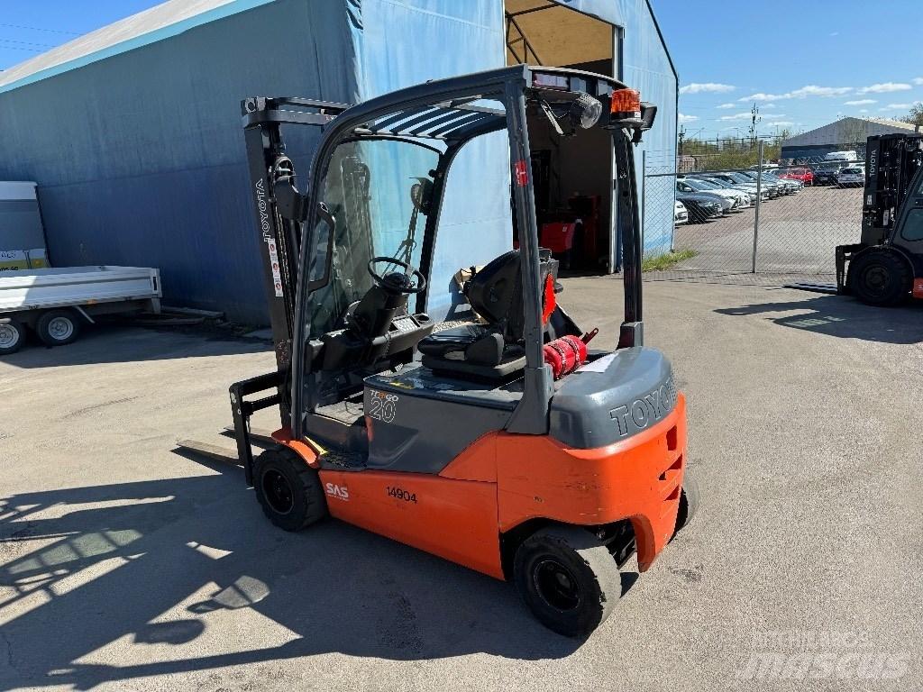 Toyota 8FBM20T Elektrikli forkliftler